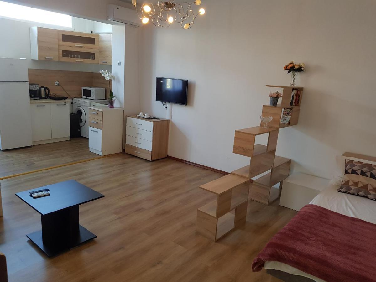 The Center Apartments Comfort サンダンスキ エクステリア 写真