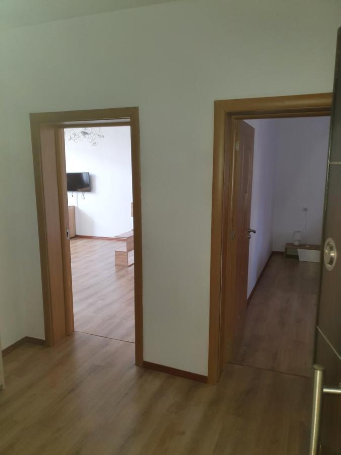 The Center Apartments Comfort サンダンスキ エクステリア 写真