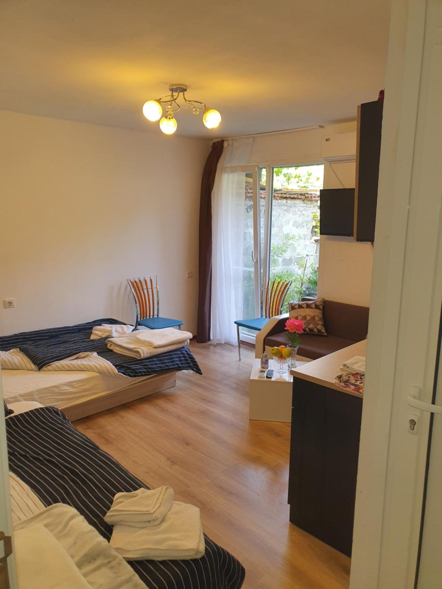 The Center Apartments Comfort サンダンスキ 部屋 写真